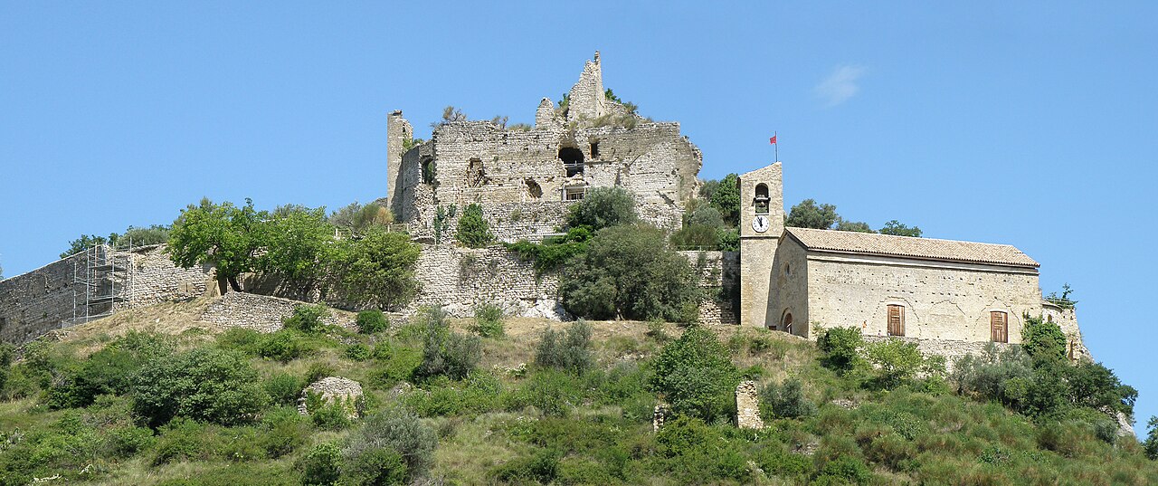 Ruines du Château d'Entrechaux